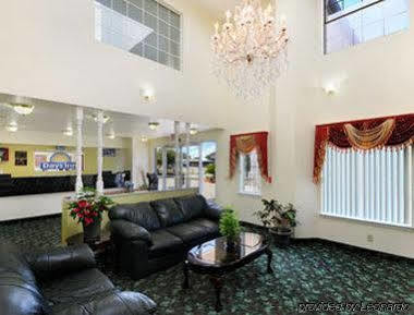 Days Inn By Wyndham San Antonio Southeast Frost Bank Center Exteriör bild